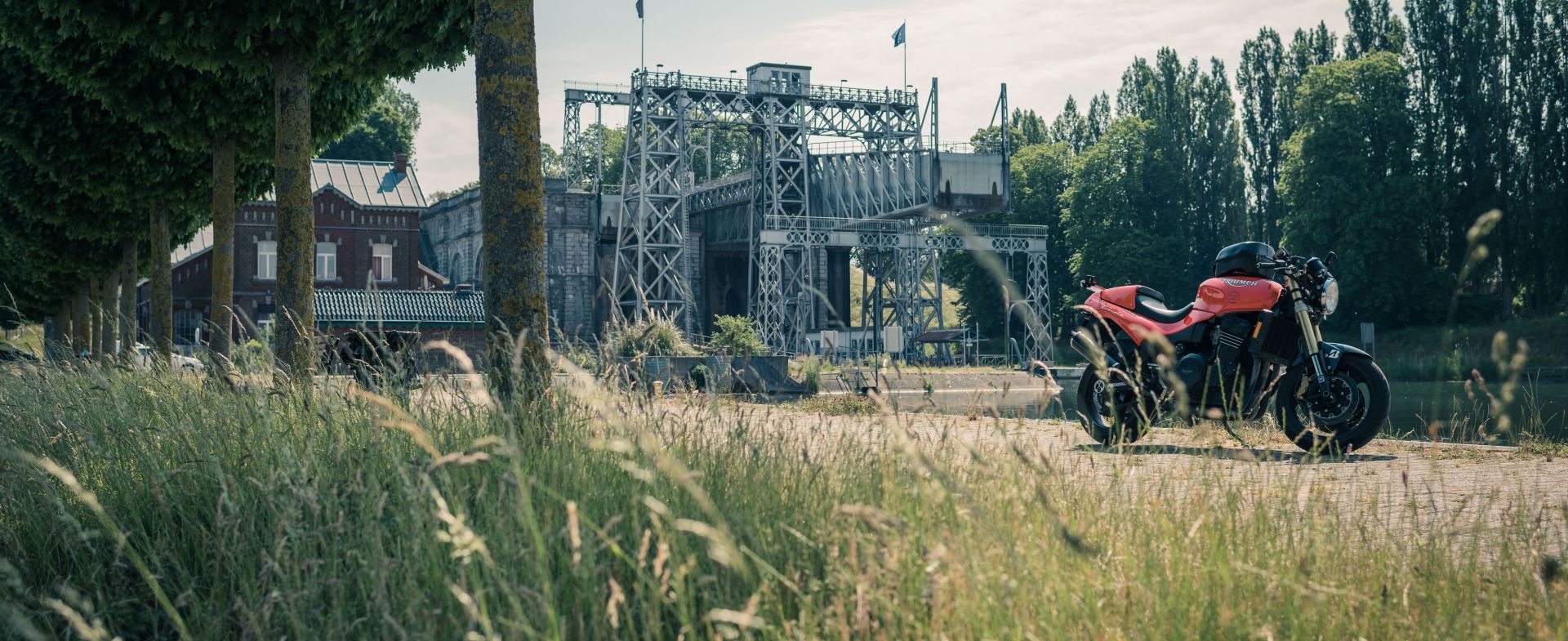 Old Strepy Boat lifts