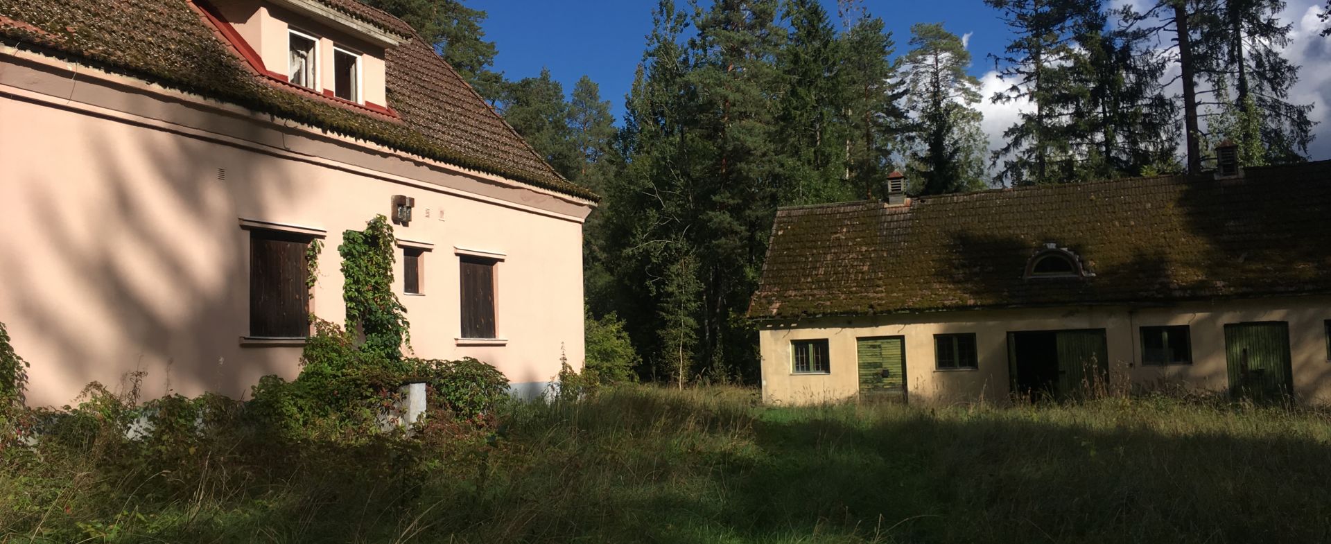 Former border crossing point