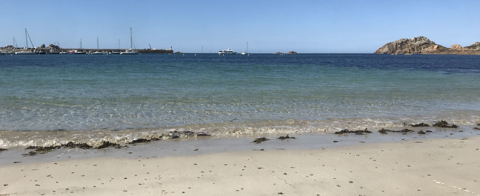 Blue sea 