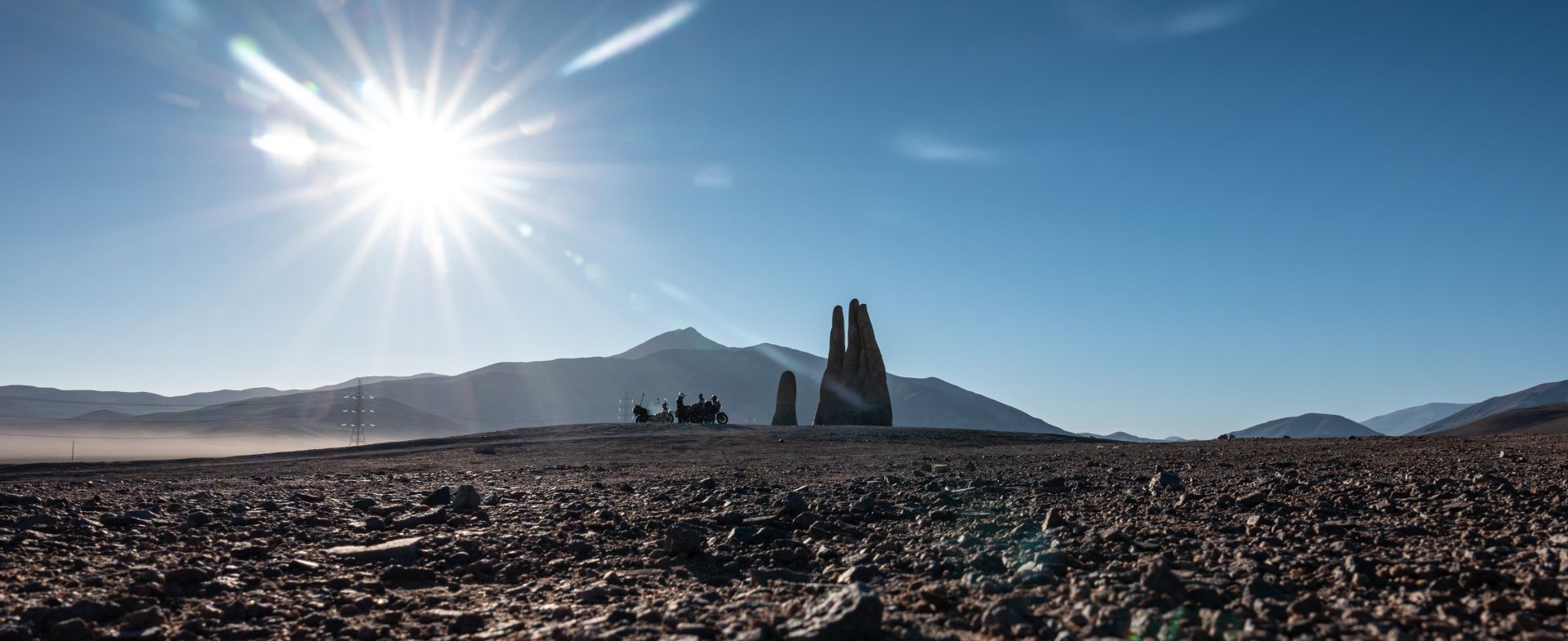 La Mano Del Desierto