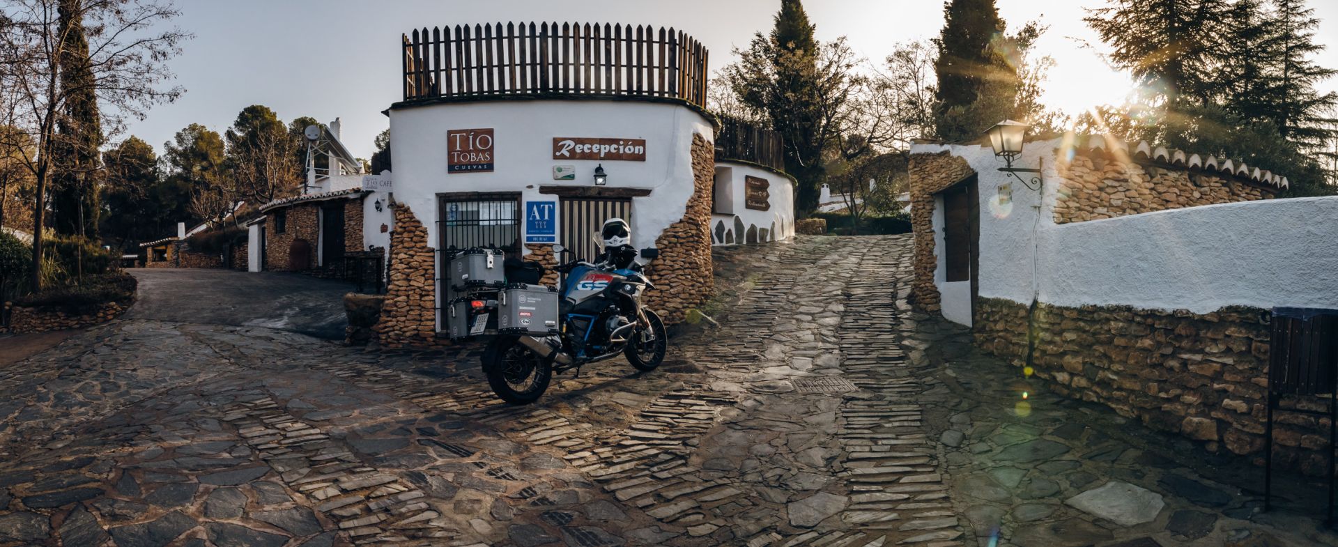 Tio Tobas Casas Cuevas