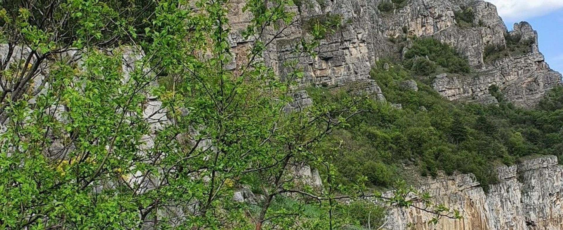 Lakatnik-Milanovo-monument "Sptemvriici"