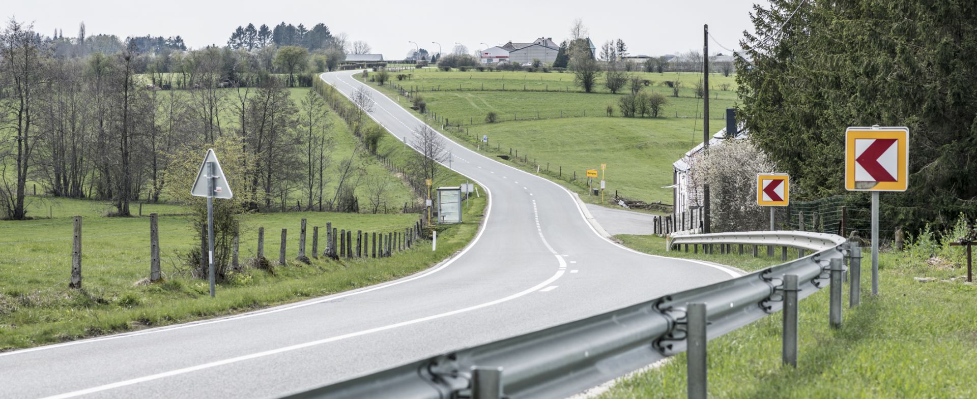N591 Momignies - Macon