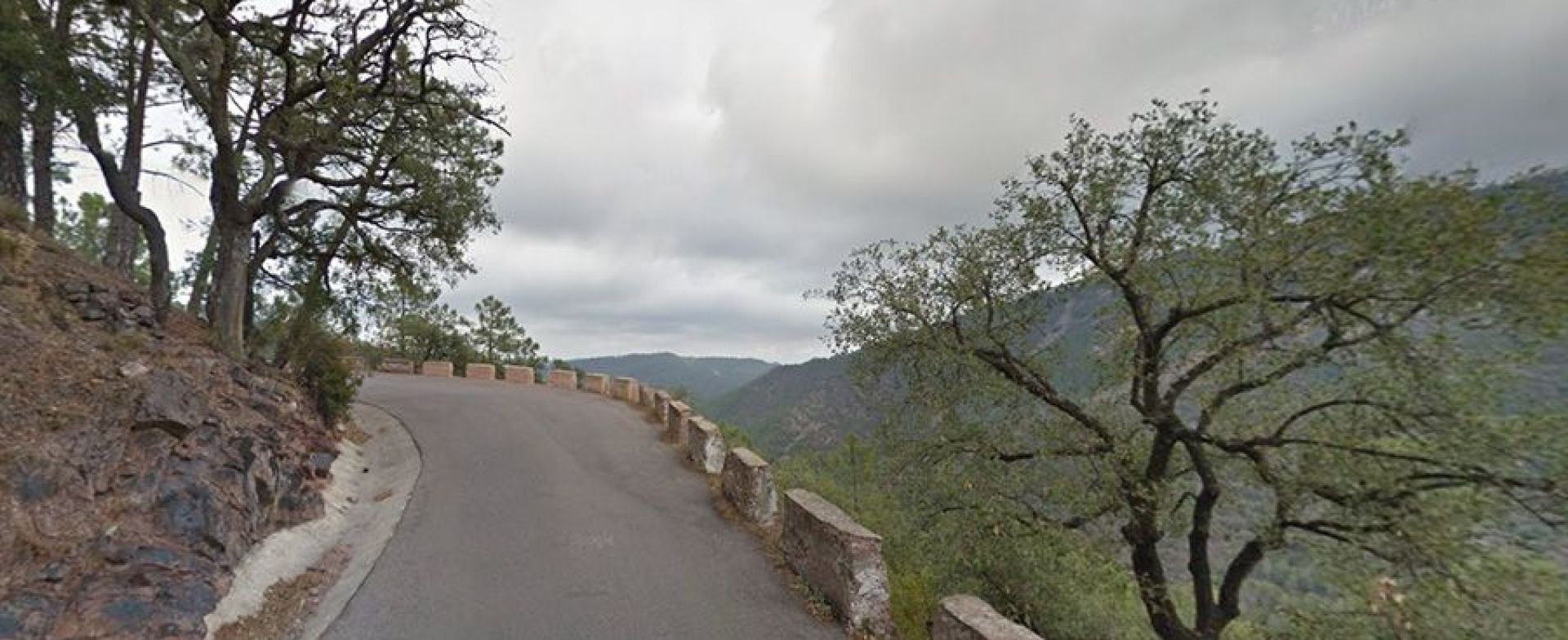 CV-200 Beautiful small mountain road