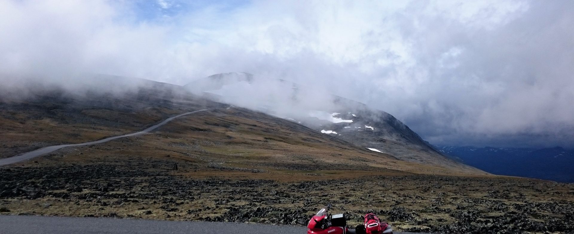 Galdhøpiggvegen