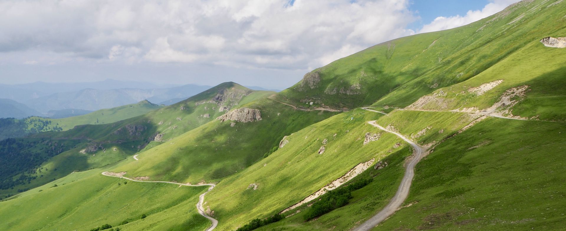 Tskhratskaro Pass