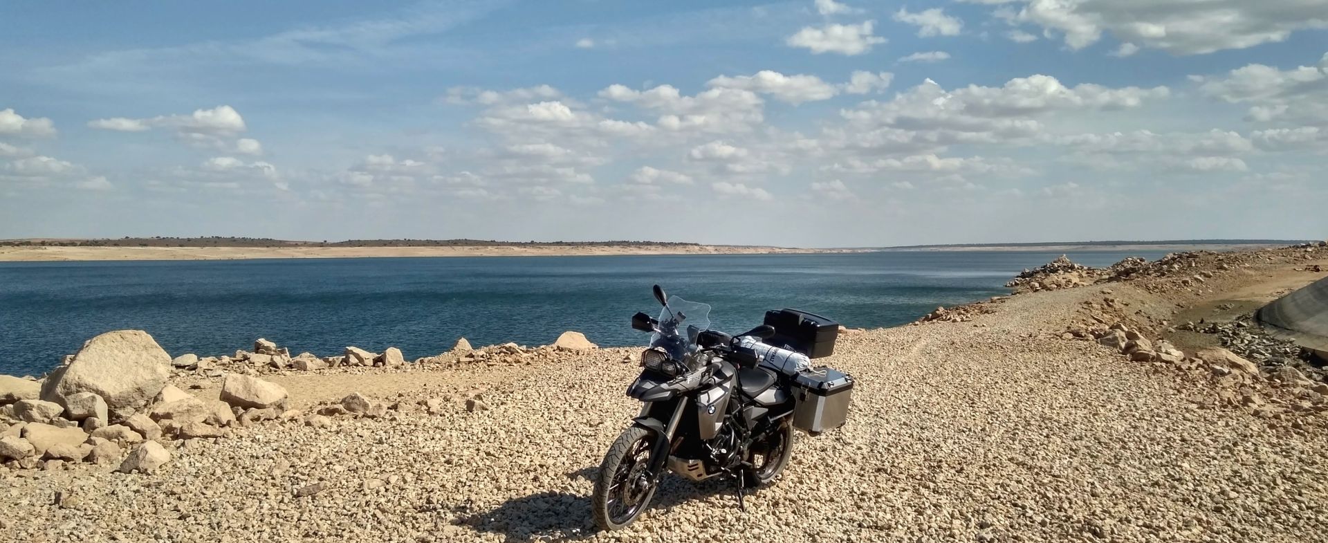 Presa de la Almendra