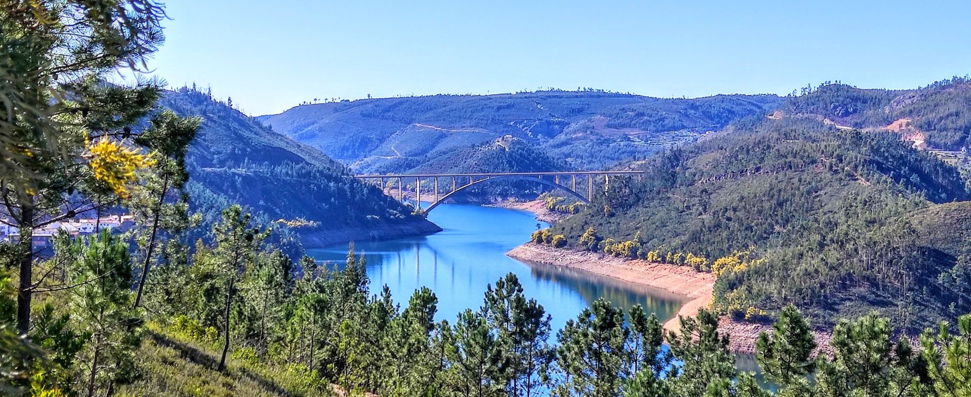 Panoramic road to Fernandaires viewpoint