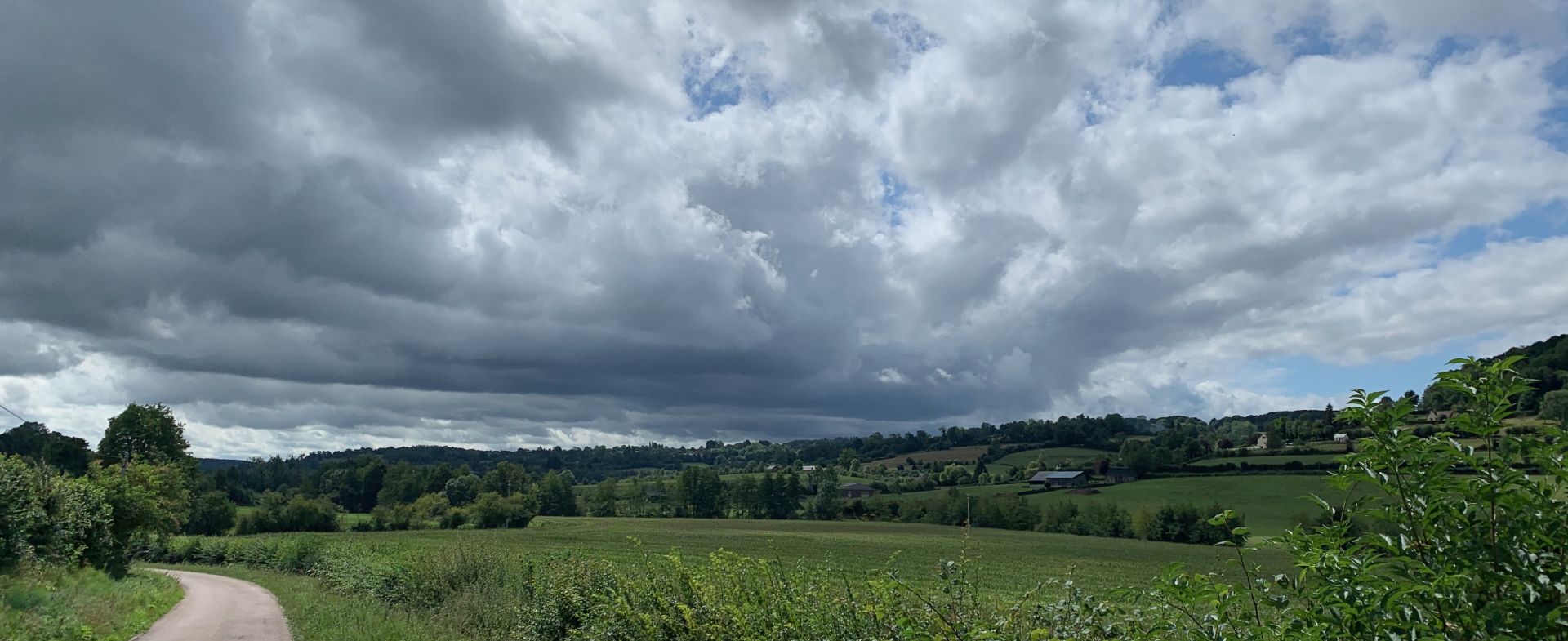 Le Petit Vaumele, between D246 and D242