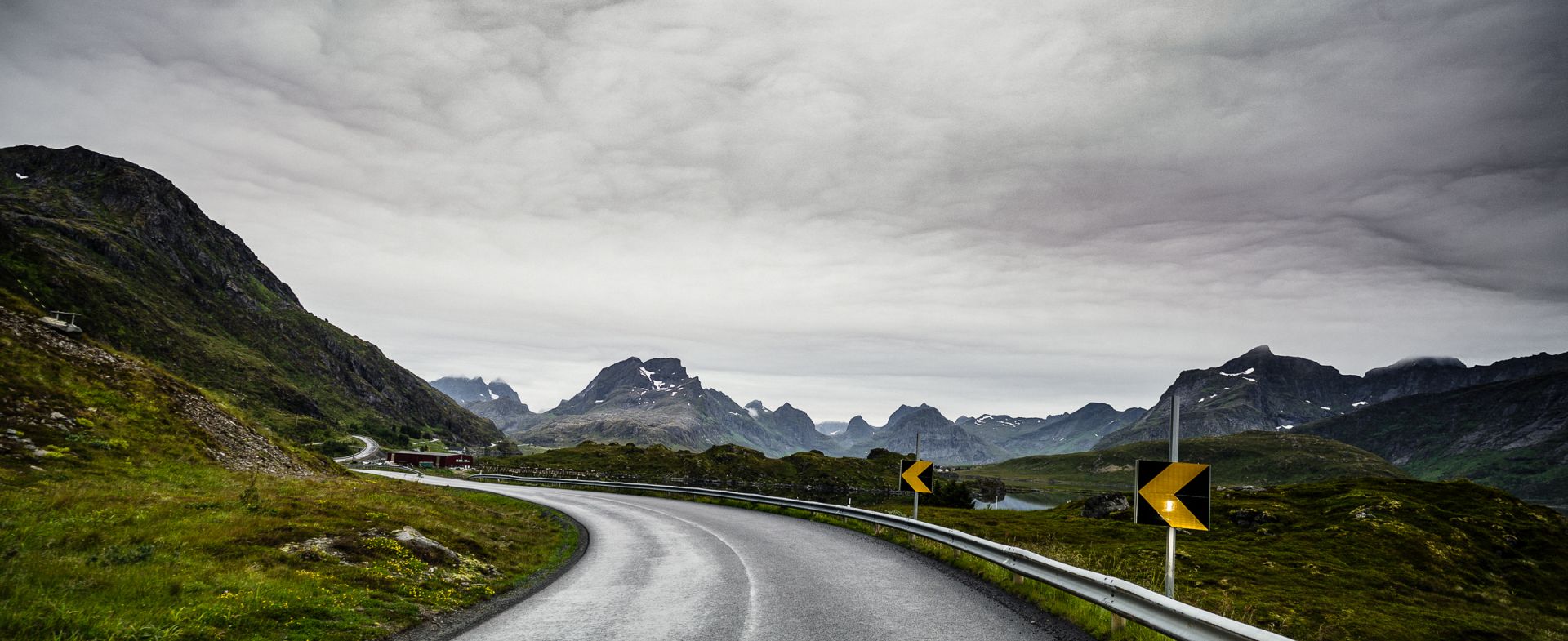 E10, Nusfjord - Reine