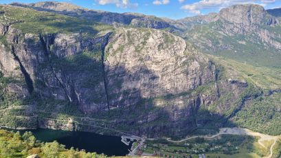 Fv500/Fv986, Lysebotn -junction with Fv 975