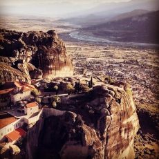 Twists and turns in central Greece