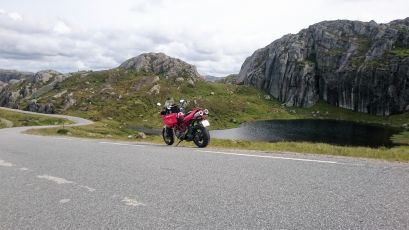 Fv500/Fv986, Lysebotn -junction with Fv 975