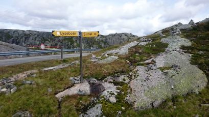 Fv500/Fv986, Lysebotn -junction with Fv 975