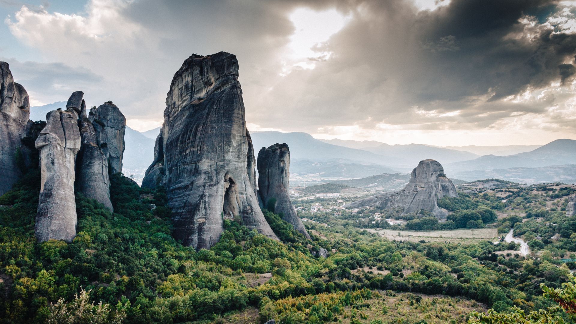 Meteora Road | Motorcycle Diaries
