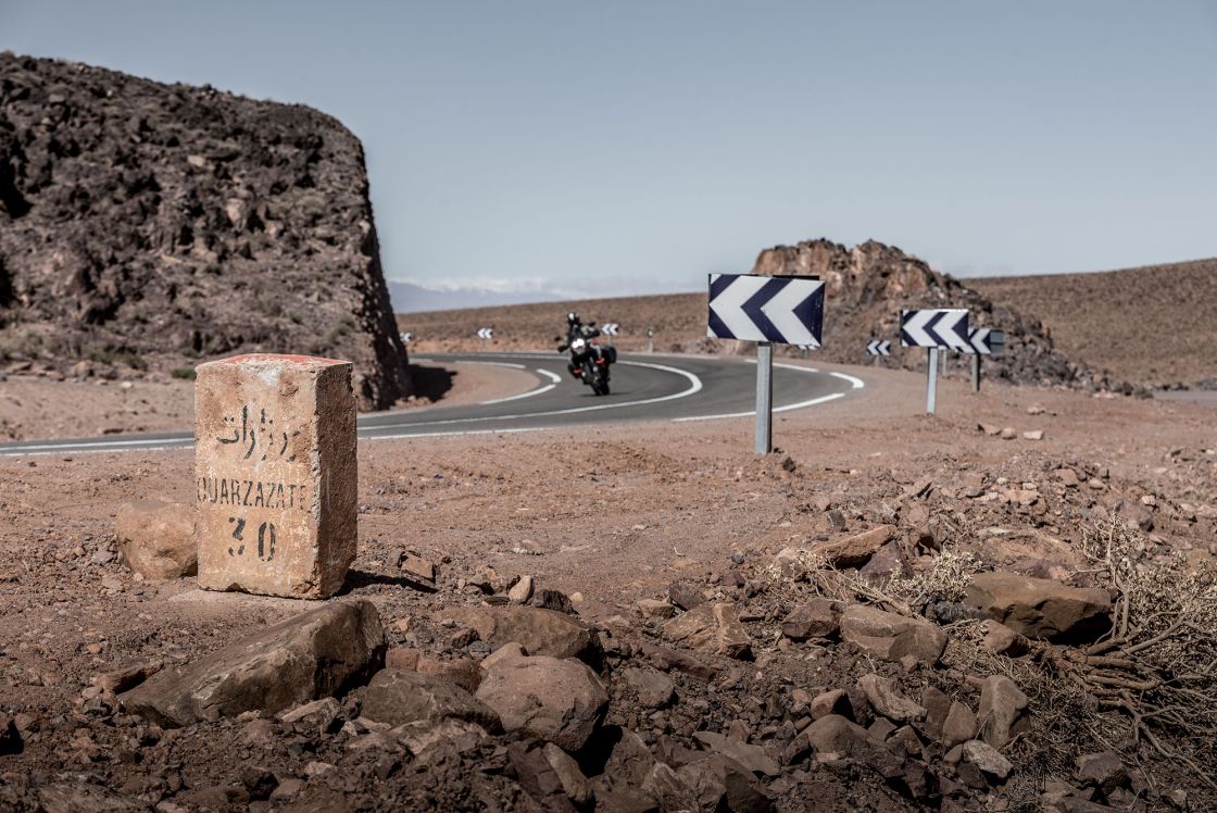 Enjoying the curves to Ouarzazate