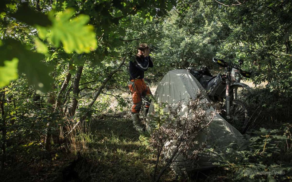 A rough morning in Macedonia, The Rolling Hobo