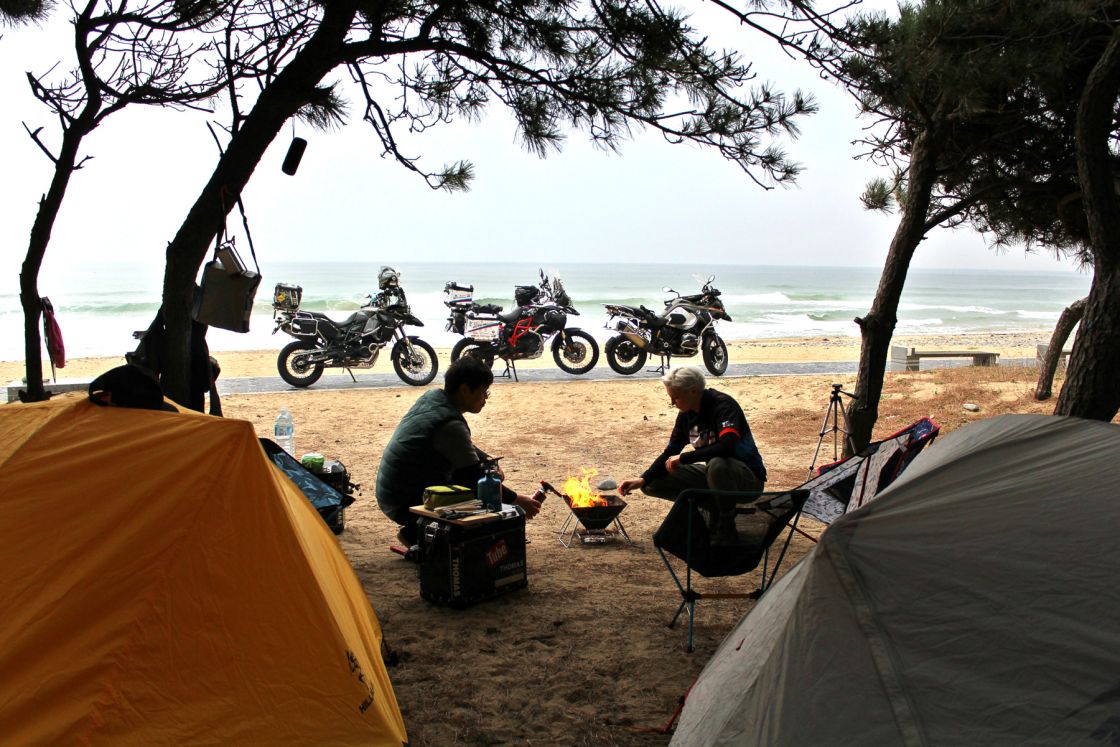 Camping at Hwajin Beach. At this time of year camping in Korea is free... or I should say priceless!