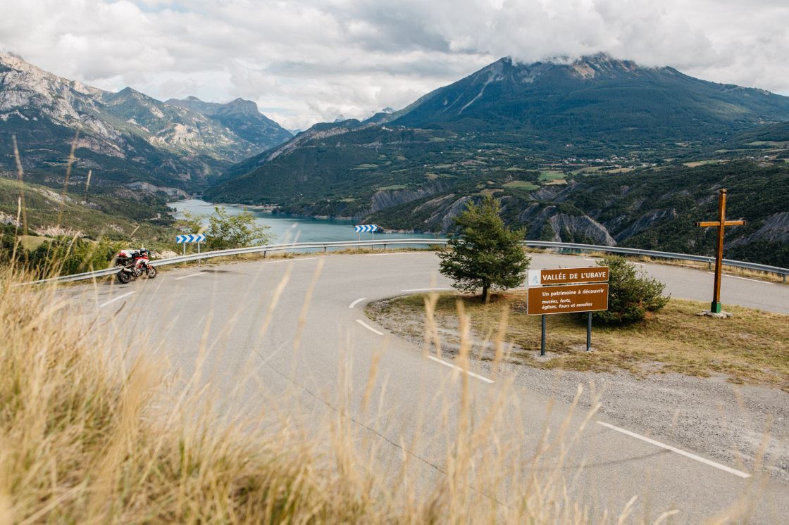 The Alps scenery around the Lac de Serre-Ponçon