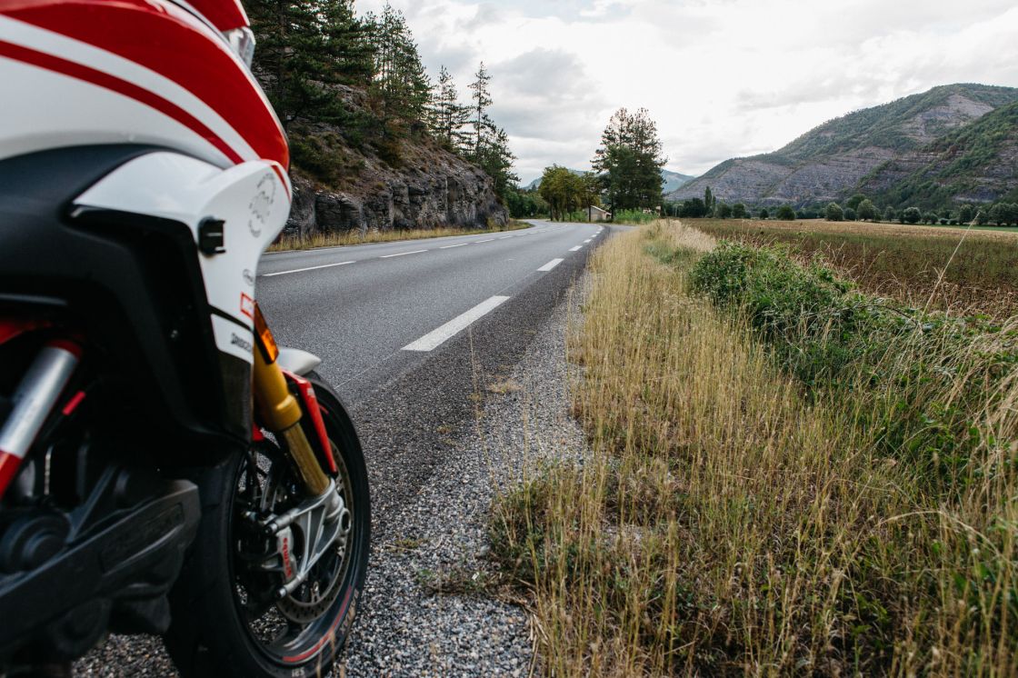 Long and open curves complete with a topping of perfect tarmac