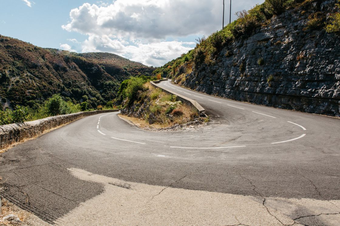 Just passed the Canyon you can enjoy a few hairpins