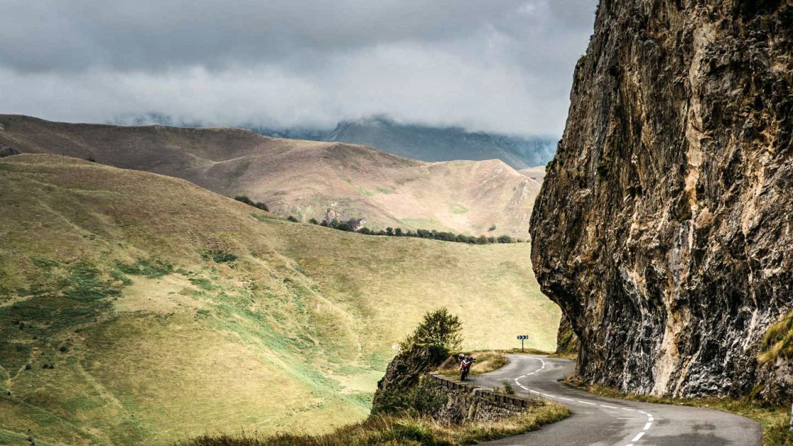 Panoramas, Mountains, Twisty Pass