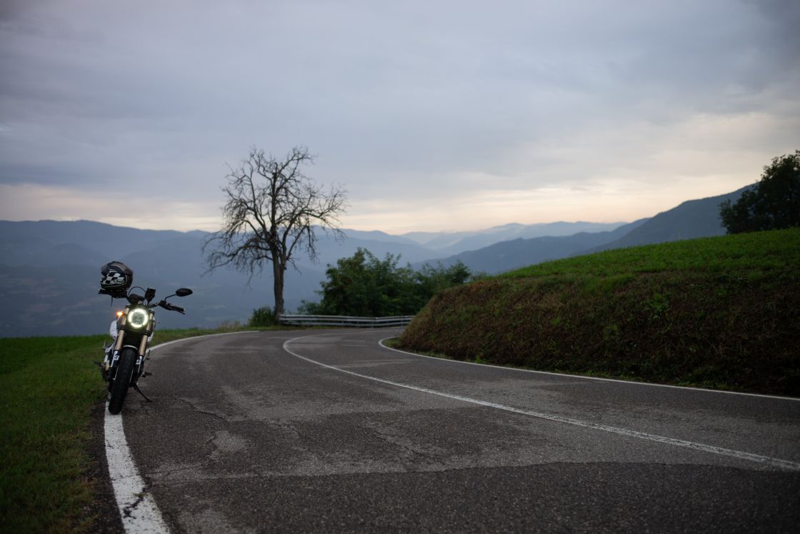Only 140km on the odo but we were happy to reach our hotel at Pregola for the night as it started raining!