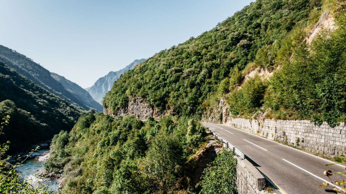 Fast, Mountainous, Military Borders