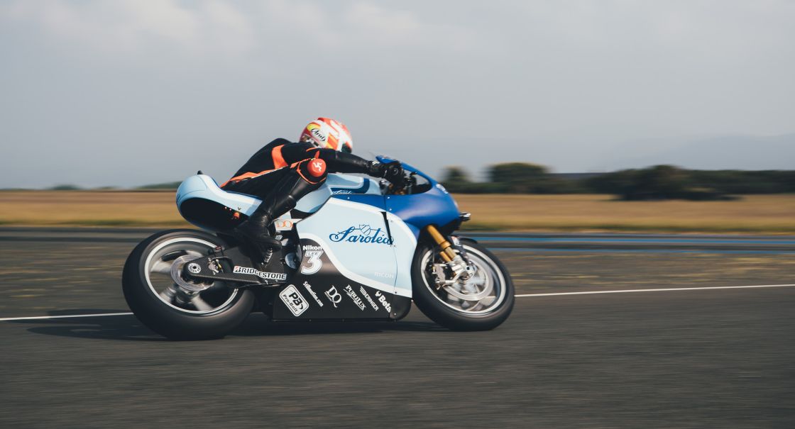 Our motorcycles are riding further and faster every year. But it all comes down to the development of the battery's efficiency.