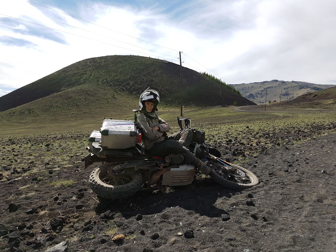 where I dropped my bike again. This time at the most embarrassing moment possible – while a whole bunch of riders in an ADV touring group was following me. At least they were able to help me pick up Chillie quickly!