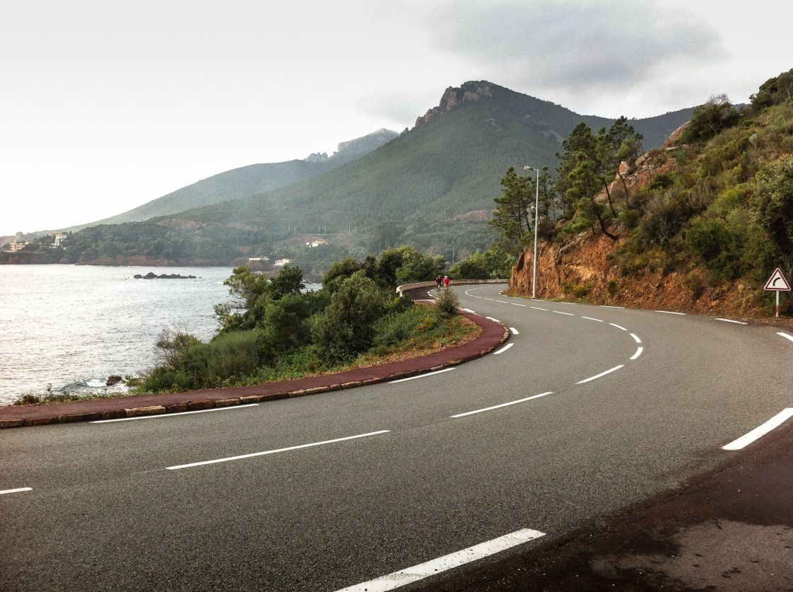 Push the definition of Côte d'Azur to include more brilliant roads