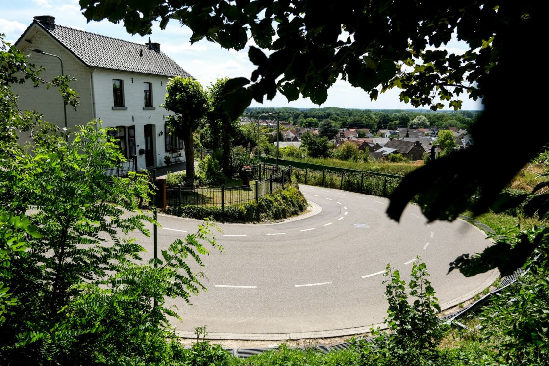 yes, you see it right, a hairpin bend in the Netherlands