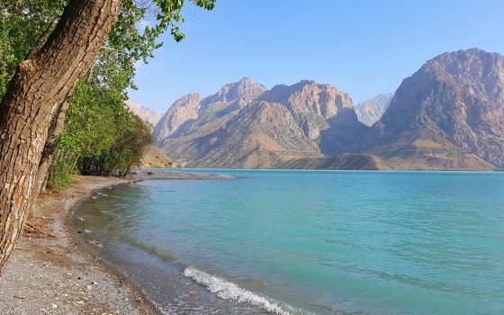 Lake Iskanderkul