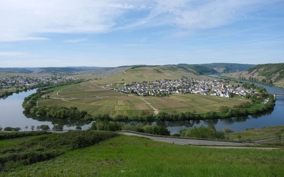 Between Moselle & Saarland