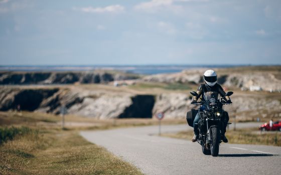 The coastal road on the Quiberon island.