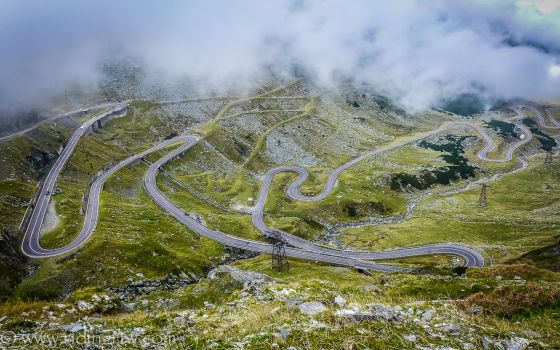 Romania: Transalpina - Transfăgărășan Loop