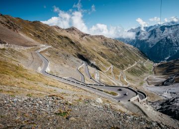 Greatest riding roads in Europe: top 10: Passo dello Stelvio