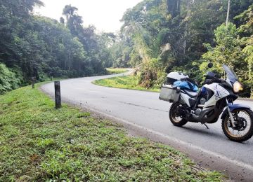 Gabon - nice twisty roads through the rain forest