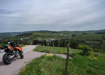 Between Moselle & Saarland