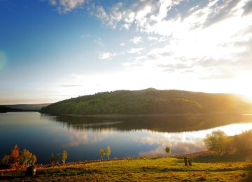 A57, Ladybower reservoir - Glossop