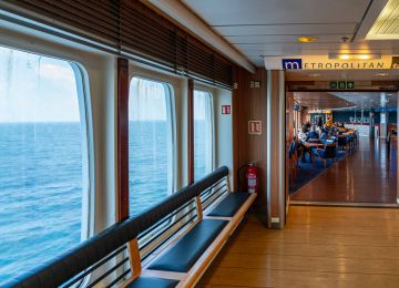 The ferry from Cherbourg to Rosslare is perhaps not a luxury cruise, but you have plenty of fellow bikers and a somewhat unlimited supply of the Irish gold - Guinness.