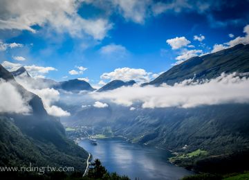 RTWPaul: Riding Above the 60th Parallel and the Arctic Circle
